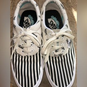 Vans Black and White Striped Sz 7
